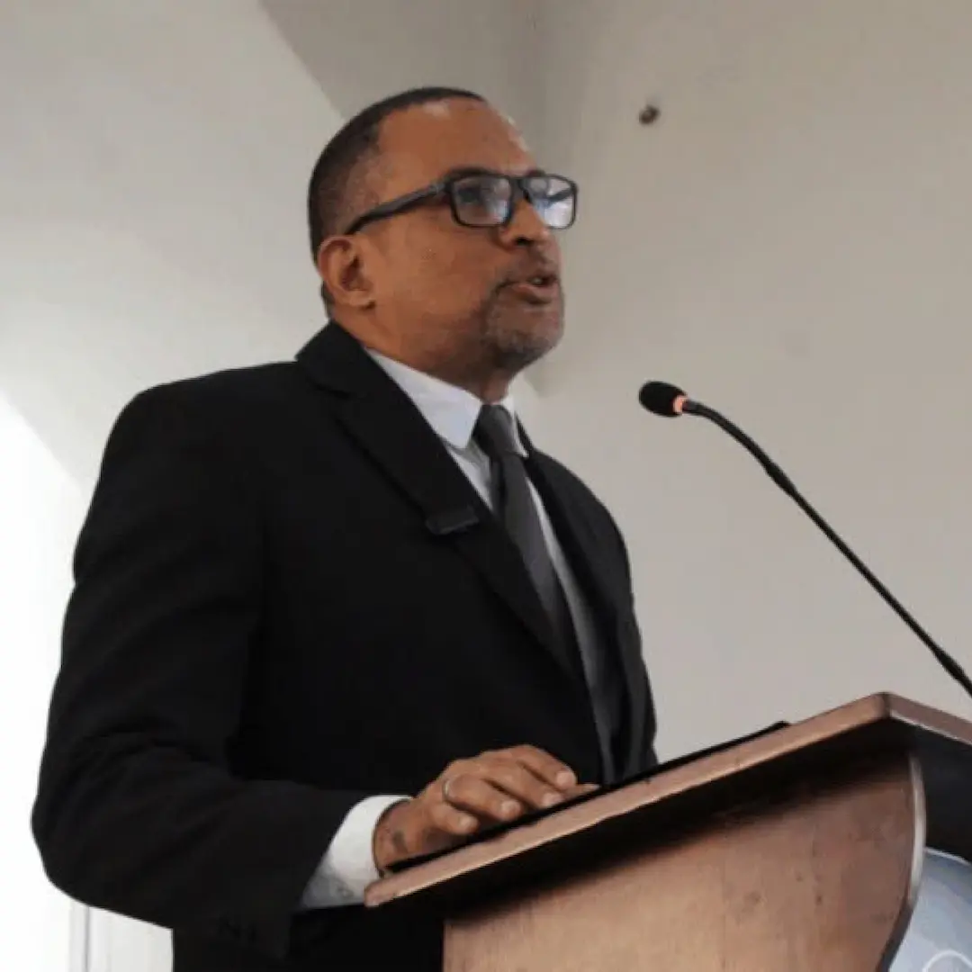 C.C. GENESARET PASTOR LUIS BLANCO3Mesa de trabajo 10